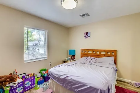 1037 N Victoria Park Road Fort Lauderdale FL 33304