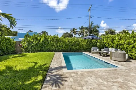406 35th Street West Palm Beach FL 33407