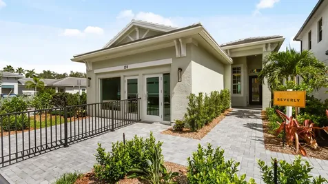 132 Se Via Tirso Port Saint Lucie FL 34952