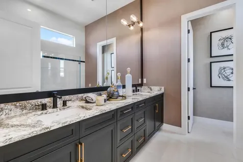132 Se Via Tirso Port Saint Lucie FL 34952