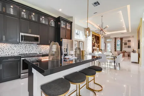 132 Se Via Tirso Port Saint Lucie FL 34952