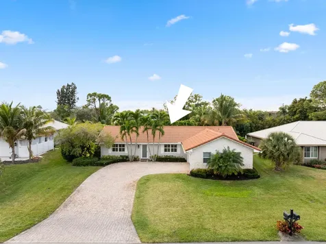 3952 Se Fairway Stuart FL 34997