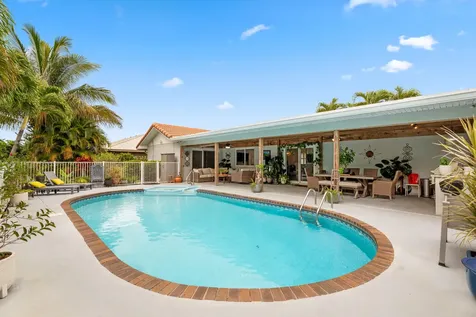 3952 Se Fairway Stuart FL 34997