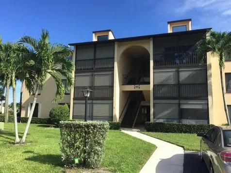 812 Sky Pine Way Greenacres FL 33415