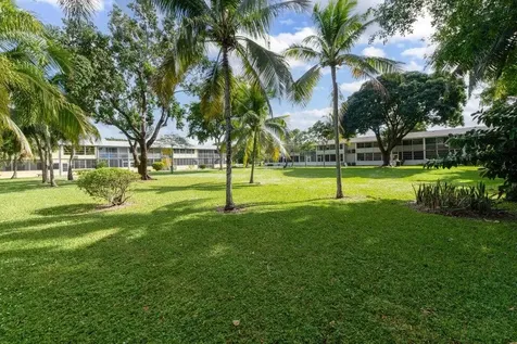 99 Sussex West Palm Beach FL 33417