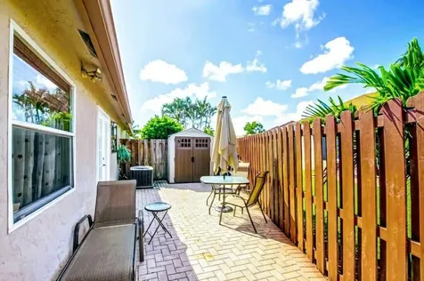 9709 Sunny Isle Circle Boca Raton FL 33428