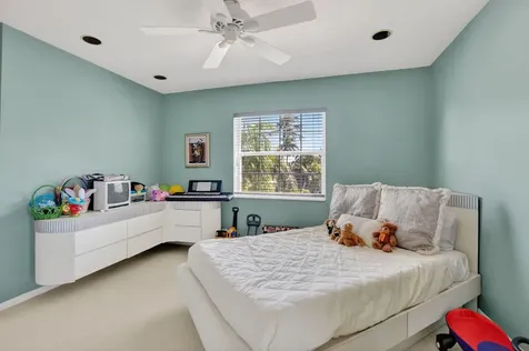 23429 Rakelle Circle Boca Raton FL 33433