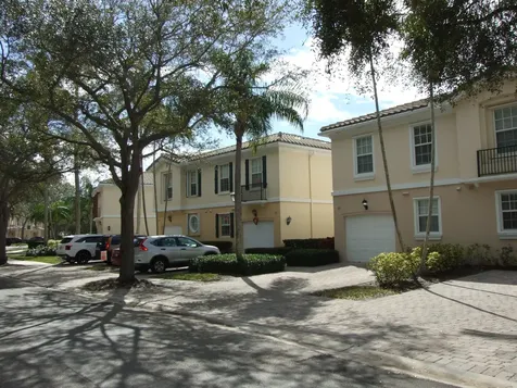 181 Santa Barbara Way Palm Beach Gardens FL 33410