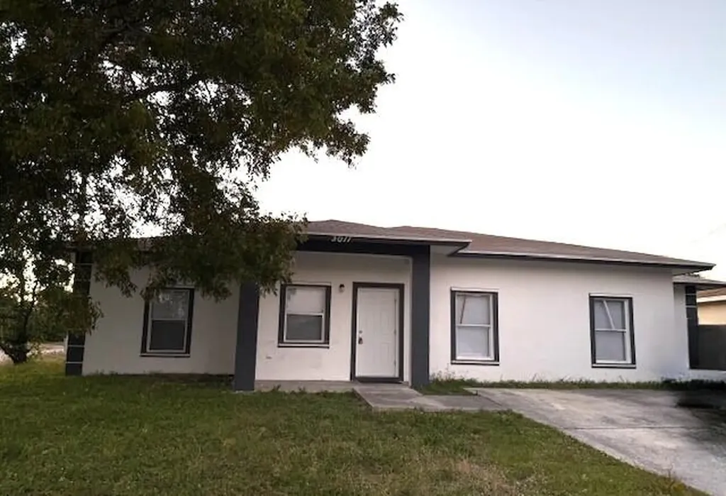 3011 Avenue M Riviera Beach FL 33404