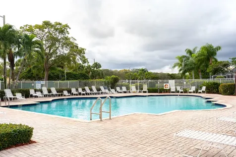 5315 Eagle Cay Way Coconut Creek FL 33073