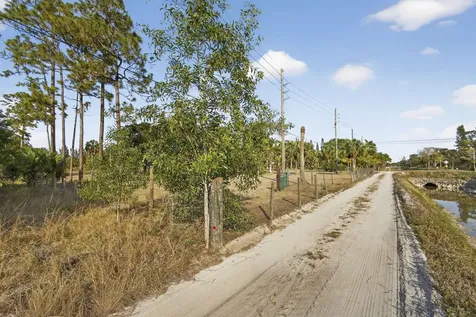 14685 40th Street Loxahatchee Groves FL 33470