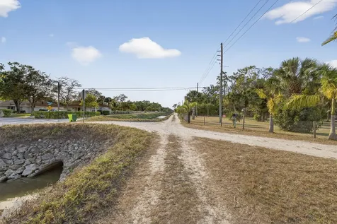 14685 40th Street Loxahatchee Groves FL 33470