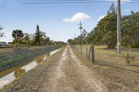 14685 40th Street Loxahatchee Groves FL 33470