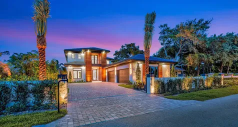 416 S Lake Drive Lantana FL 33462