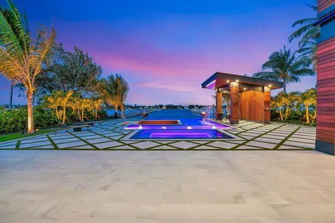 416 S Lake Drive Lantana FL 33462