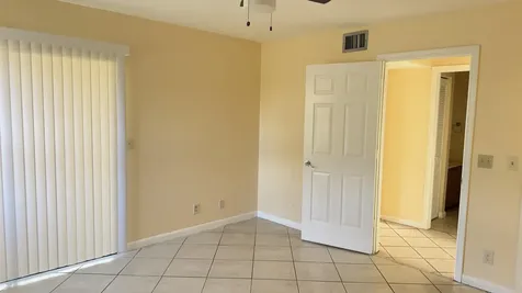 1581 Woodbridge Lakes Circle West Palm Beach FL 33406