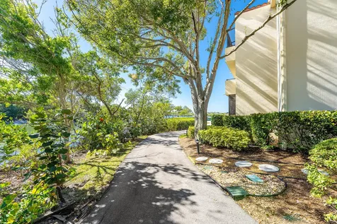 1000 N Us Highway 1 Jupiter FL 33477