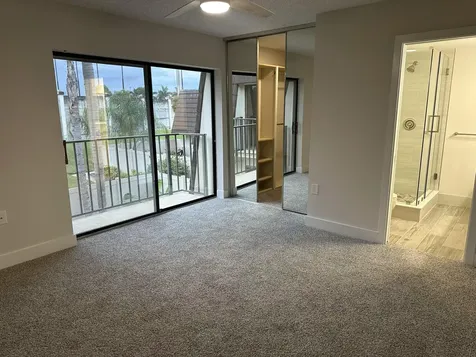 7307 73rd Way West Palm Beach FL 33407