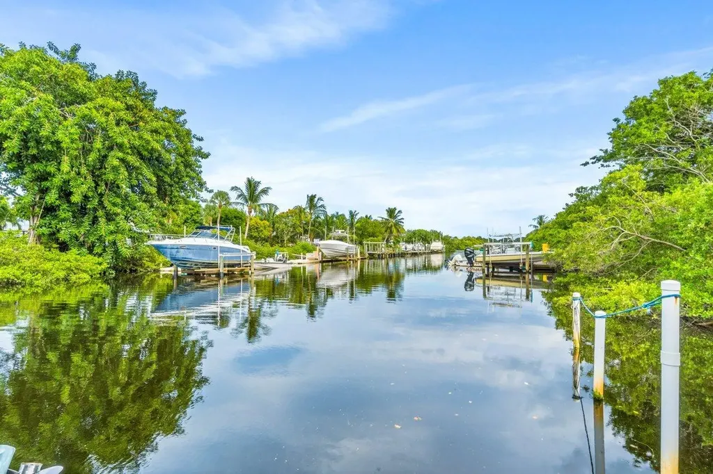 751 Hummingbird Way North Palm Beach FL 33408