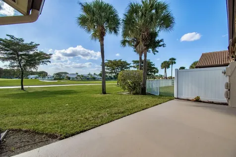 8213 Cassia Drive Boynton Beach FL 33472