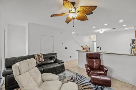 1007 Ne Trailside Run Port Saint Lucie FL 34983