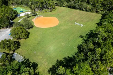 1007 Ne Trailside Run Port Saint Lucie FL 34983