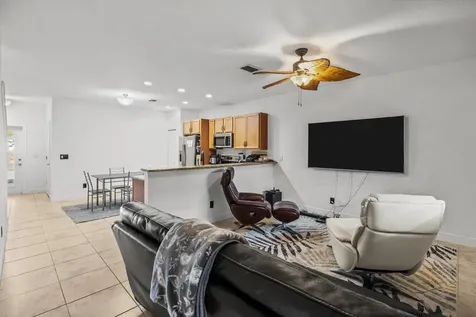 1007 Ne Trailside Run Port Saint Lucie FL 34983