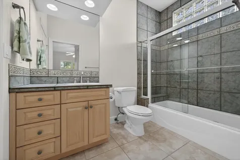 231 Seaside Pathway Vero Beach FL 32963