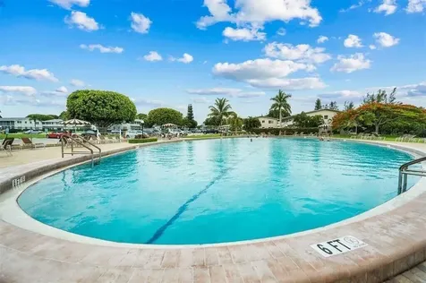 131 Easthampton F West Palm Beach FL 33417