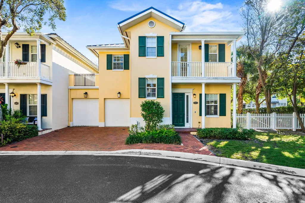 1063 E Heritage Club Circle Delray Beach FL 33483