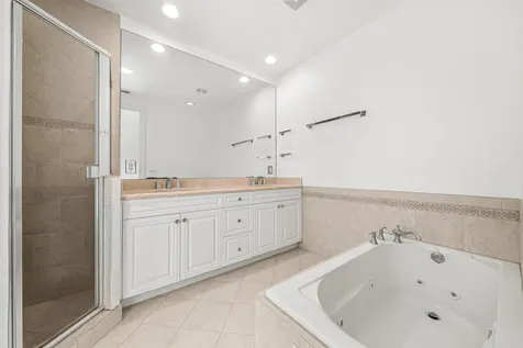 1063 E Heritage Club Circle Delray Beach FL 33483