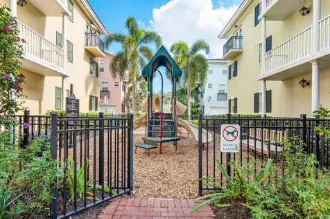1063 E Heritage Club Circle Delray Beach FL 33483