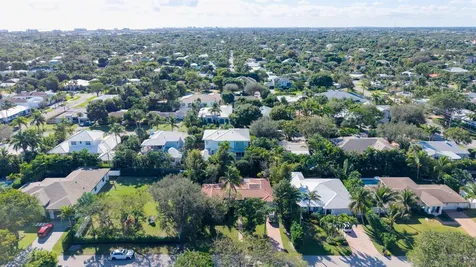 302 Nw 17th Street Delray Beach FL 33444