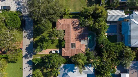 302 Nw 17th Street Delray Beach FL 33444
