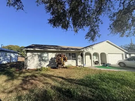 2281 Se Belvedere Street Port Saint Lucie FL 34984