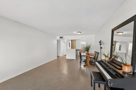 200 Waterway Drive Lantana FL 33462