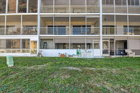 200 Waterway Drive Lantana FL 33462