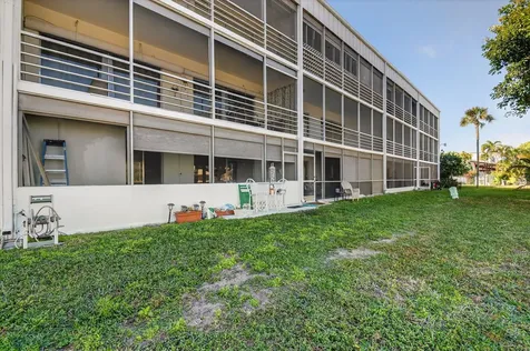 200 Waterway Drive Lantana FL 33462