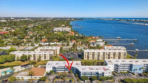 200 Waterway Drive Lantana FL 33462