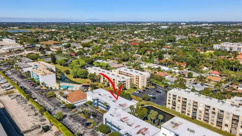 200 Waterway Drive Lantana FL 33462