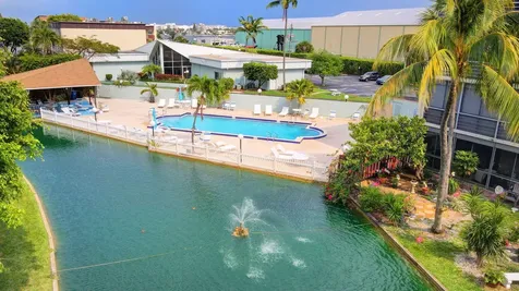 200 Waterway Drive Lantana FL 33462