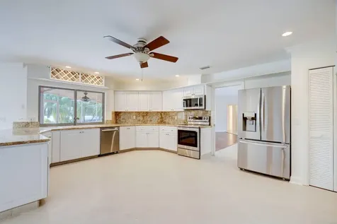752 SW 36th Avenue Delray Beach FL 33445