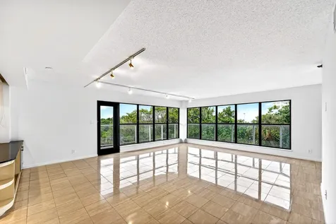 4605 S Ocean Boulevard Highland Beach FL 33487