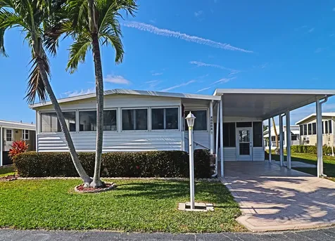 40008 Humaco Bay Boynton Beach FL 33436