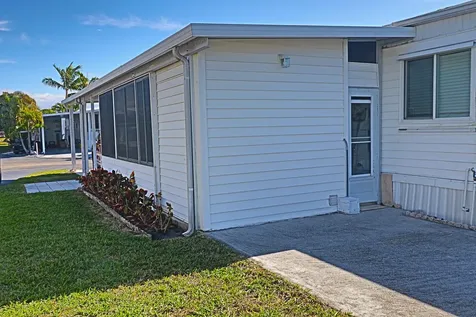 40008 Humaco Bay Boynton Beach FL 33436