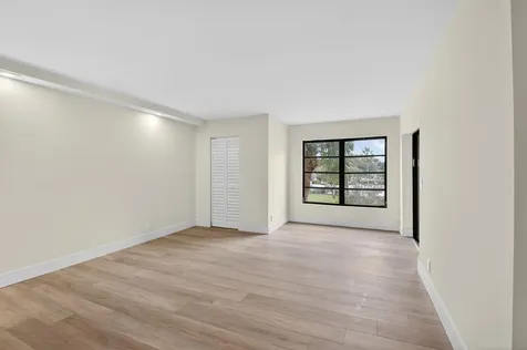 14475 Strathmore Lane Delray Beach FL 33446