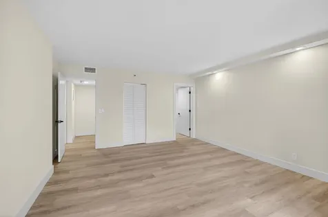 14475 Strathmore Lane Delray Beach FL 33446