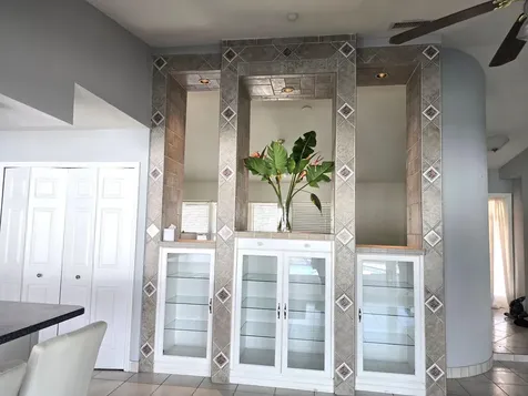 1011 Se Spinnaker Avenue Port Saint Lucie FL 34983
