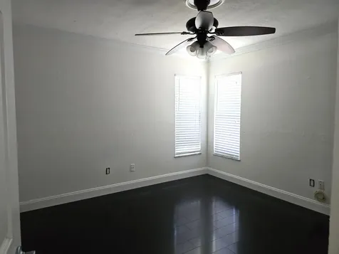 1011 Se Spinnaker Avenue Port Saint Lucie FL 34983
