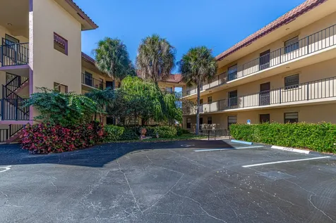 327 Southwind Drive North Palm Beach FL 33408